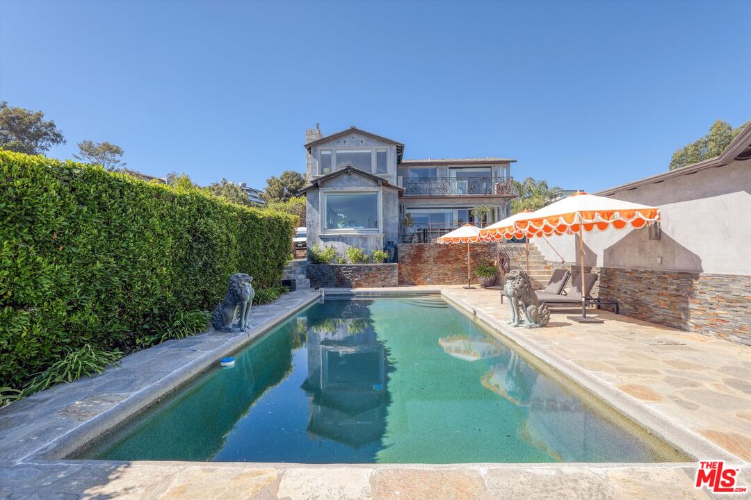 Property photo for 1300 Summitridge Dr, Beverly Hills, CA
