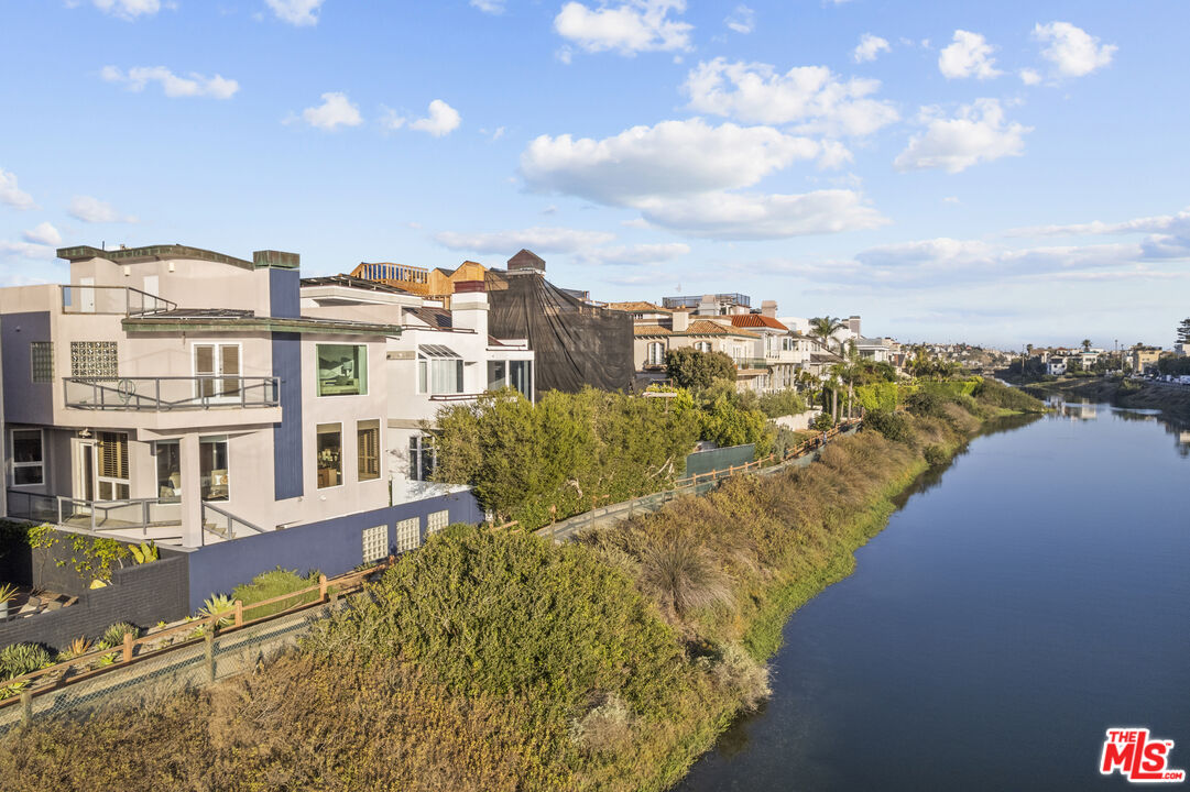 Property photo for 4611 Roma Ct, Marina Del Rey, CA