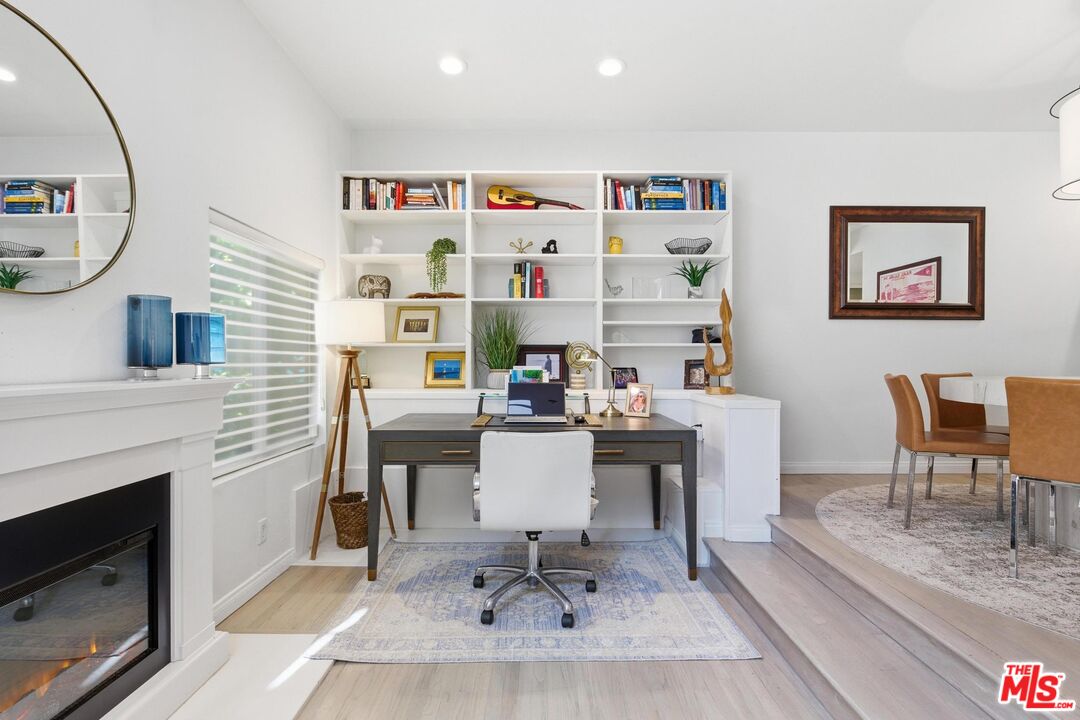 Property photo for 514 S Barrington Ave, #104, Los Angeles, CA