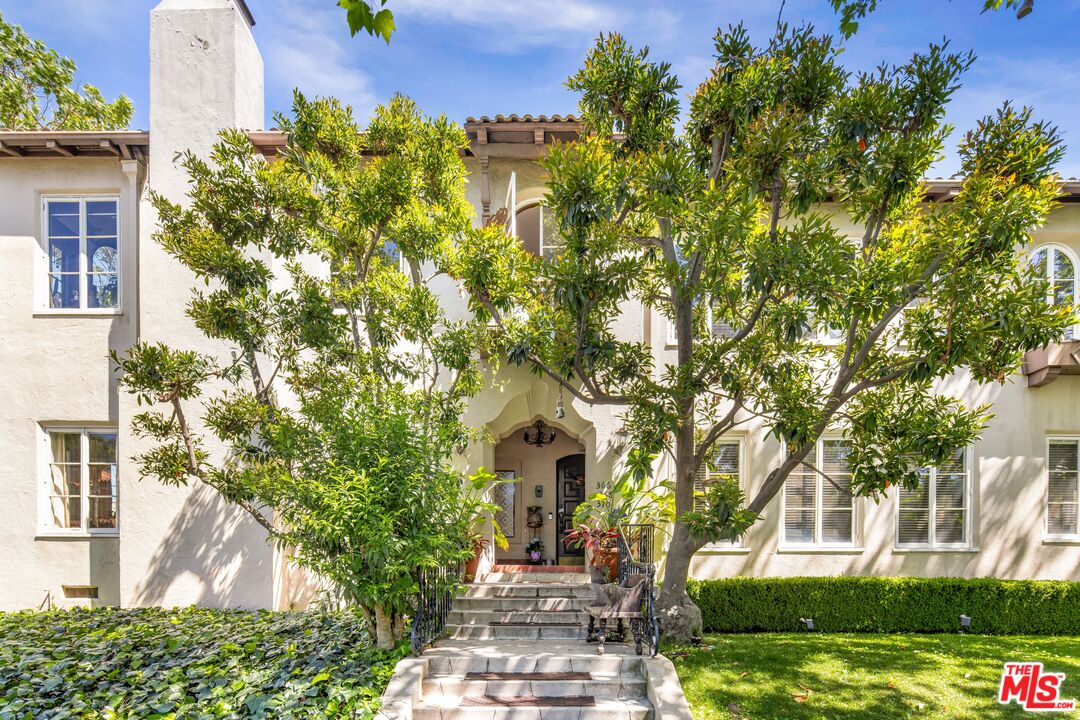 Property photo for 366 N Sycamore Ave, Los Angeles, CA