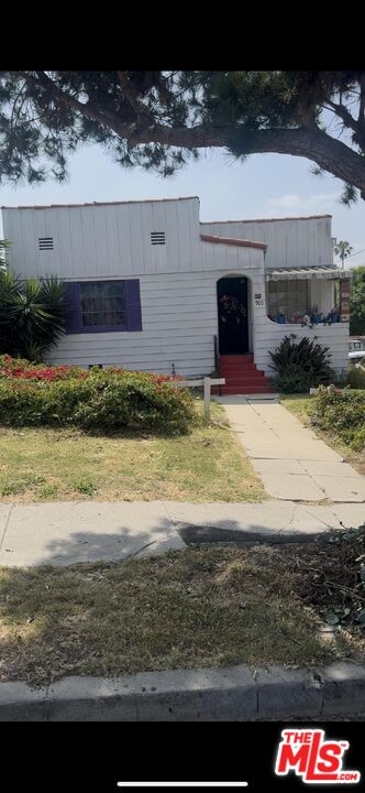 Property photo for 900 E 65th St, Inglewood, CA
