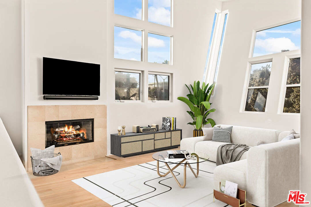 Property photo for 502 Rosecrans Ave, #B, Manhattan Beach, CA
