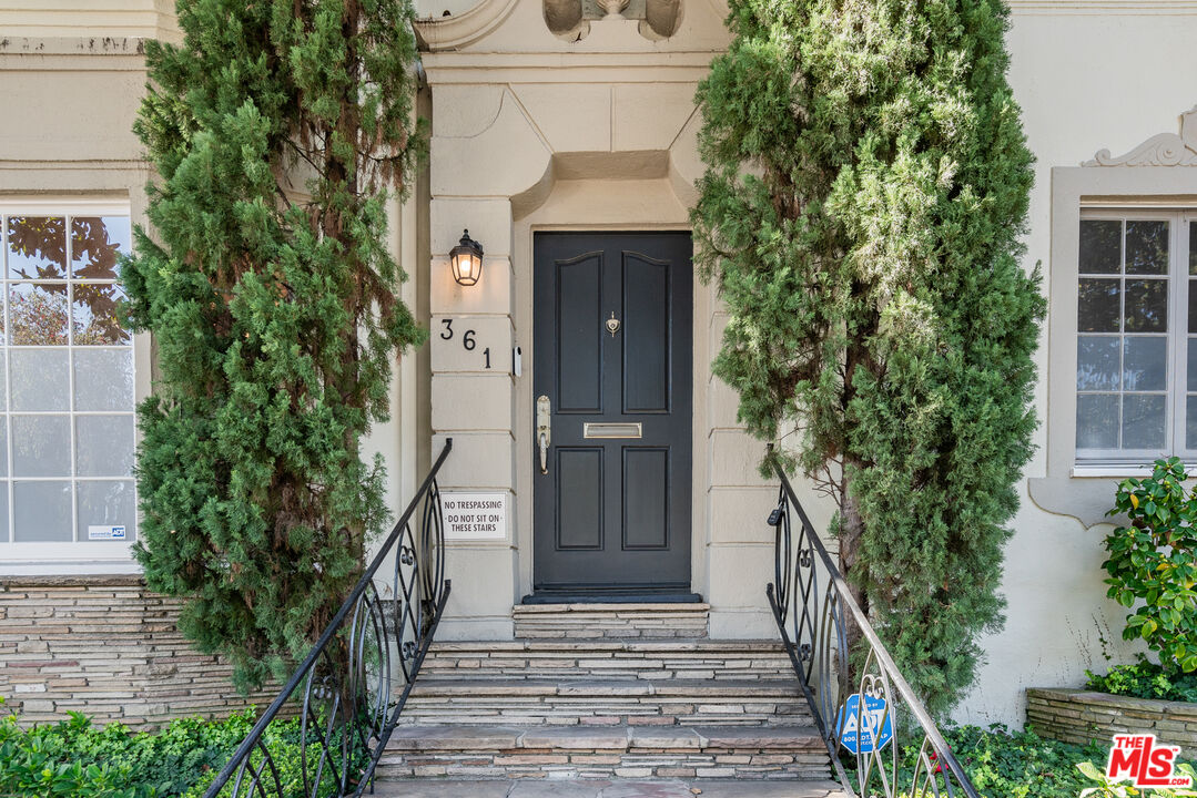 Property photo for 361 S Doheny Dr, Beverly Hills, CA