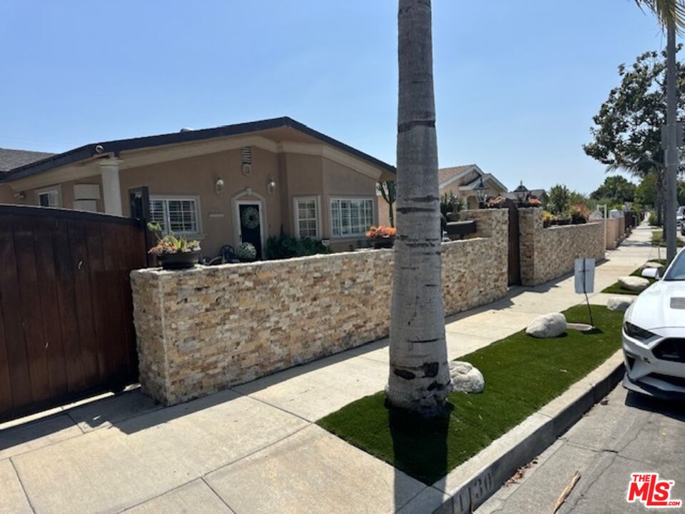 Property photo for 1130 E 66th St, Inglewood, CA