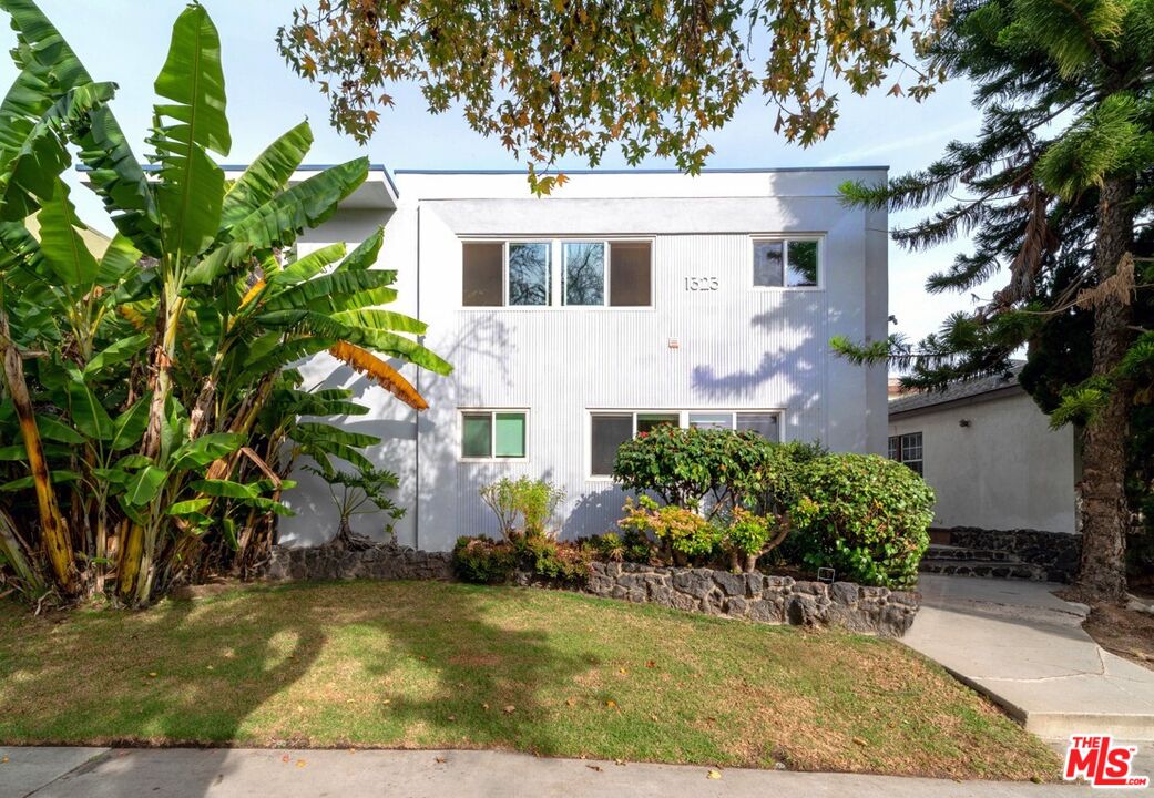 Property photo for 1323 11th St, Santa Monica, CA