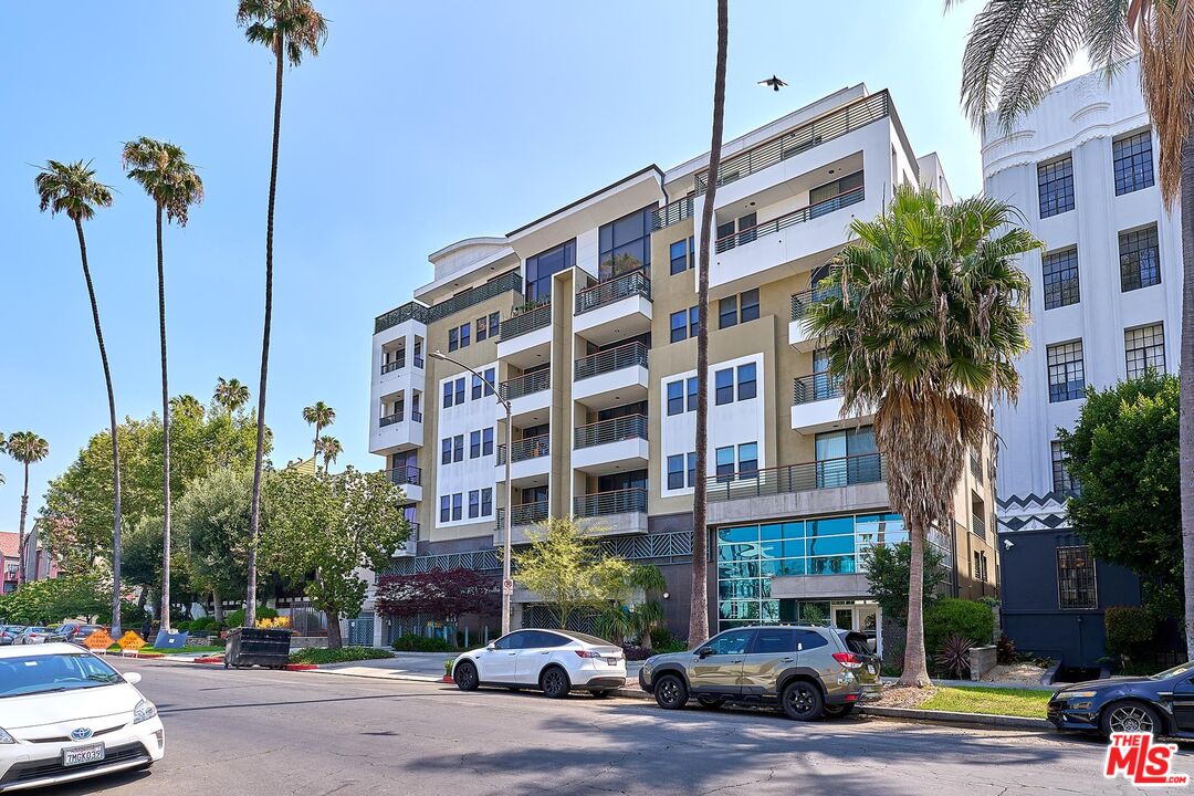 Property photo for 520 S Kingsley Dr, #PH3, Los Angeles, CA