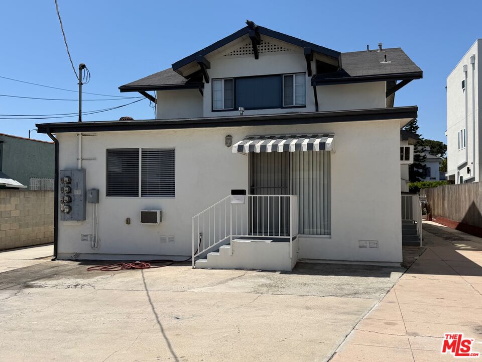 Property photo for 2240 Crenshaw Blvd, #C, Los Angeles, CA