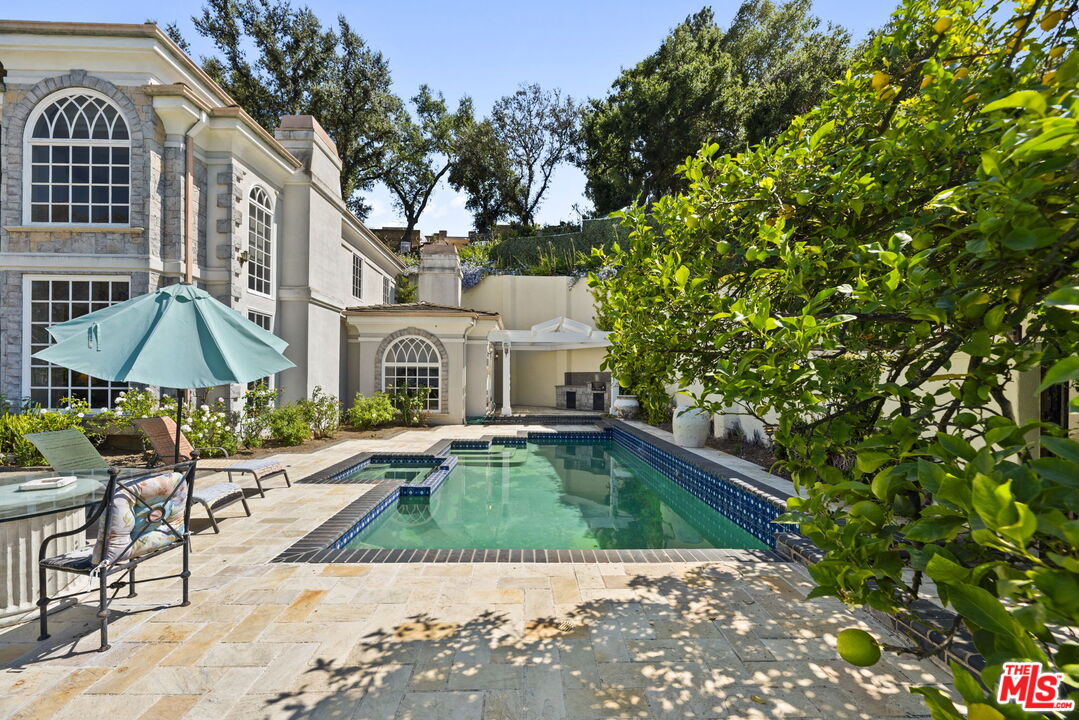 Property photo for 14330 Mulholland Dr, Los Angeles, CA