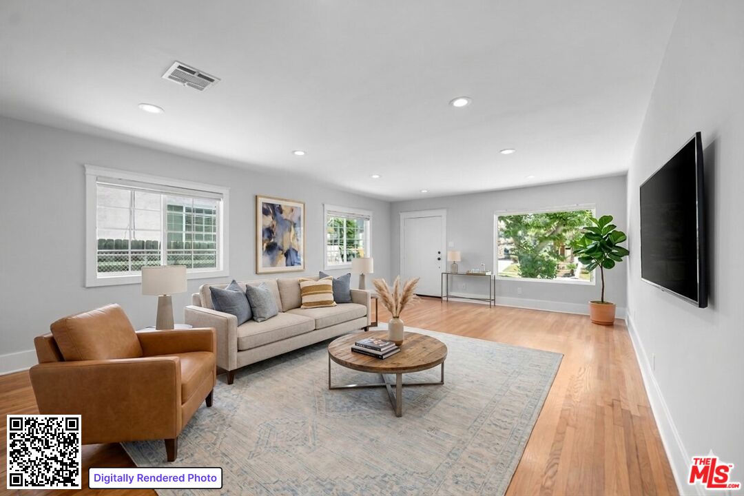 Property photo for 1011 S Plymouth Blvd, Los Angeles, CA