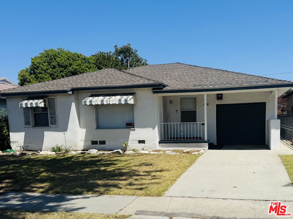 Property photo for 13128 Stanford Ave, Los Angeles, CA