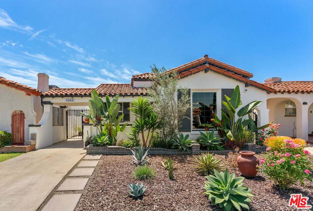 Property photo for 1262 W 80th St, Los Angeles, CA