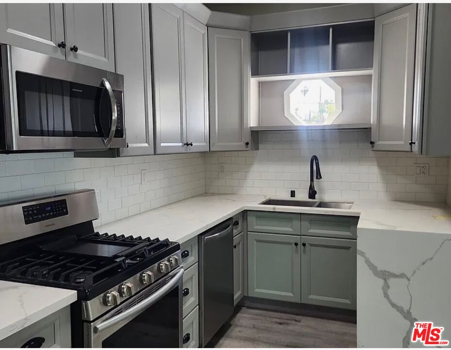 Property photo for 119 S Westmoreland Ave, #121 1/2, Los Angeles, CA
