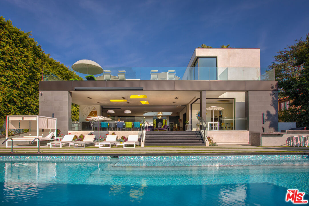 Property photo for 809 N Rexford Dr, Beverly Hills, CA