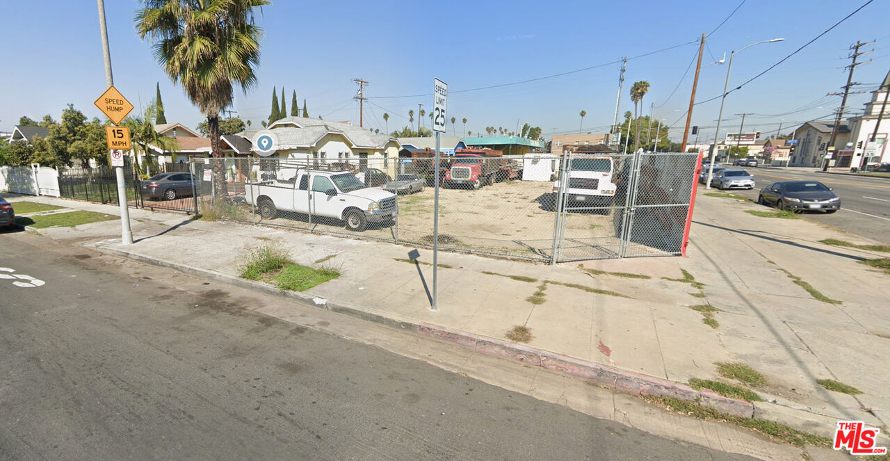 Property photo for 5965 S Figueroa St, Los Angeles, CA