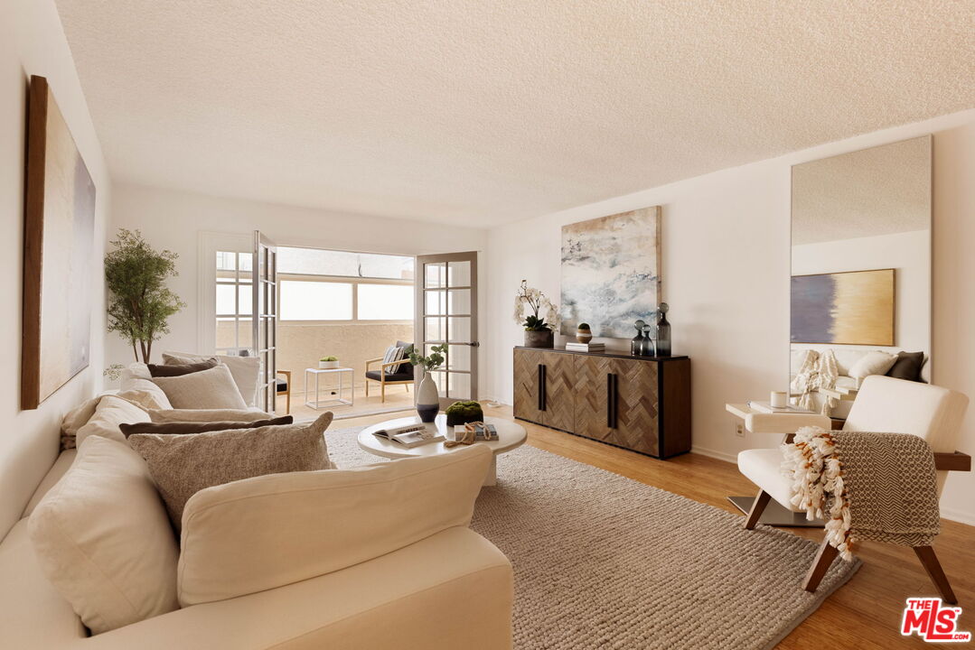 Property photo for 947 18th St, #6, Santa Monica, CA