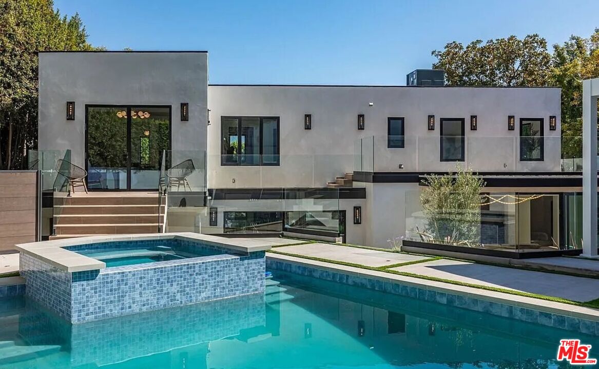 Property photo for 1271 Sunset Plaza Dr, Los Angeles, CA