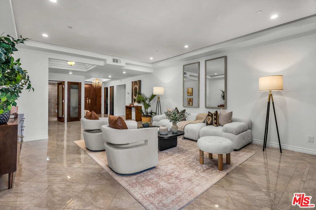 Property photo for 125 N GALE DR, #306, Beverly Hills, CA