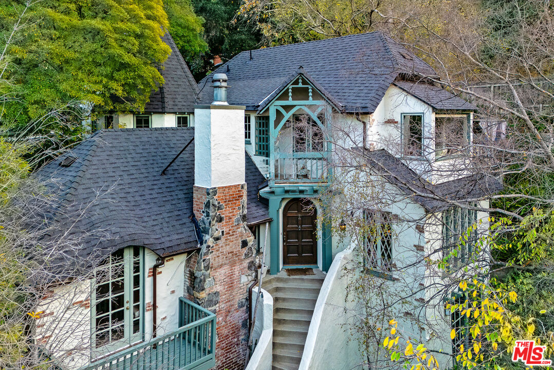 Property photo for 8066 Woodland Ln, Los Angeles, CA