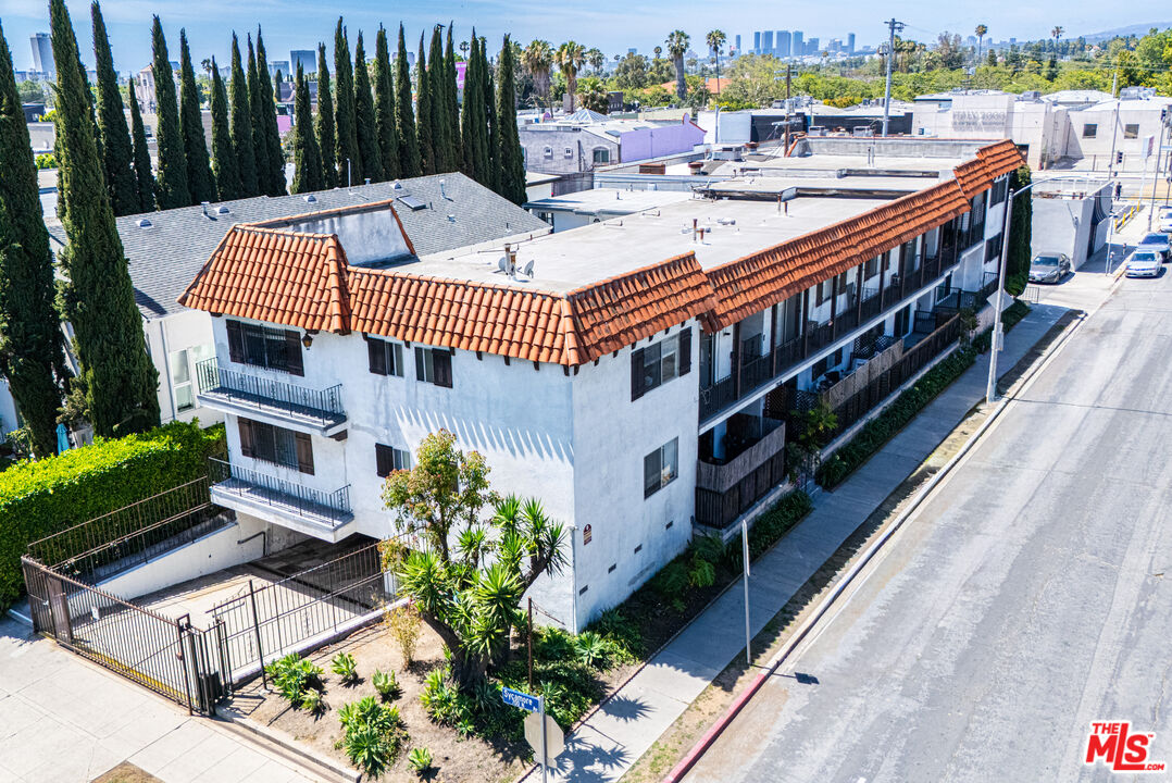 Property photo for 7050 Waring Ave, Los Angeles, CA