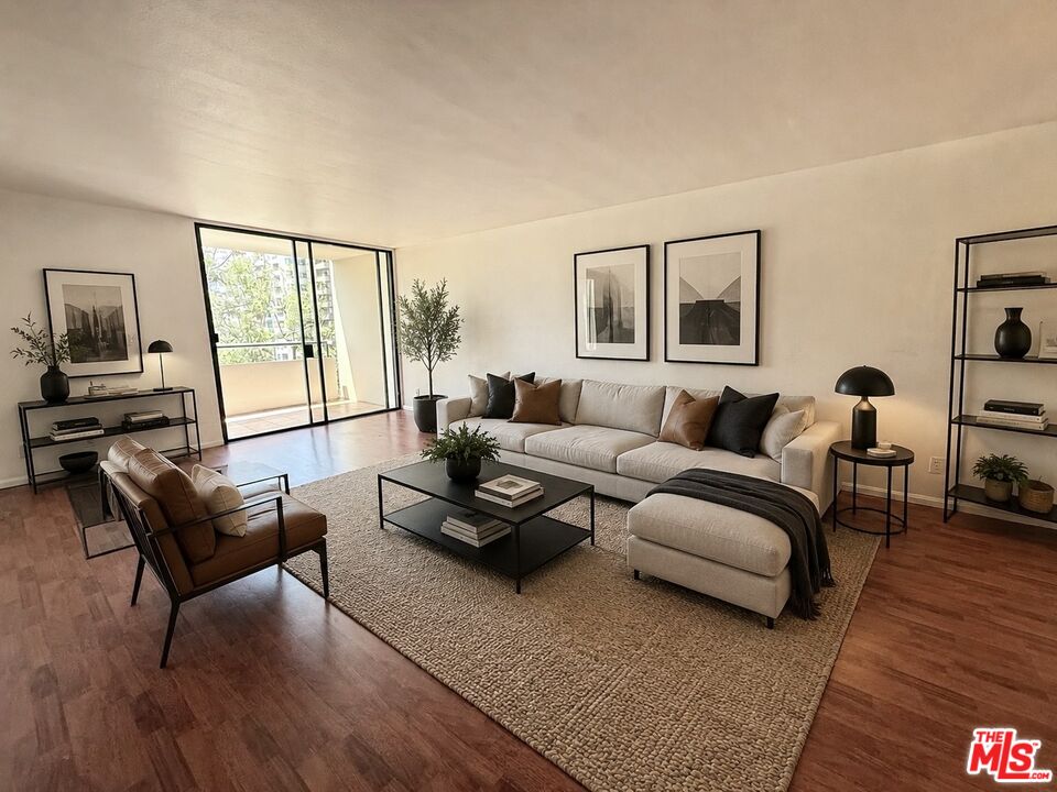 Property photo for 600 W 9th St, #814, Los Angeles, CA