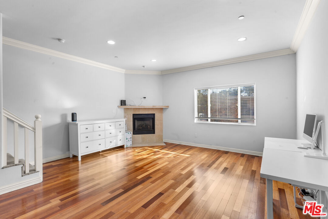 Property photo for 528 N Westmoreland Ave, #5, Los Angeles, CA