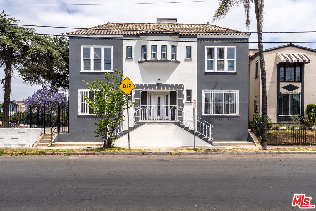 Property photo for 1519 W 30th St, #1, Los Angeles, CA
