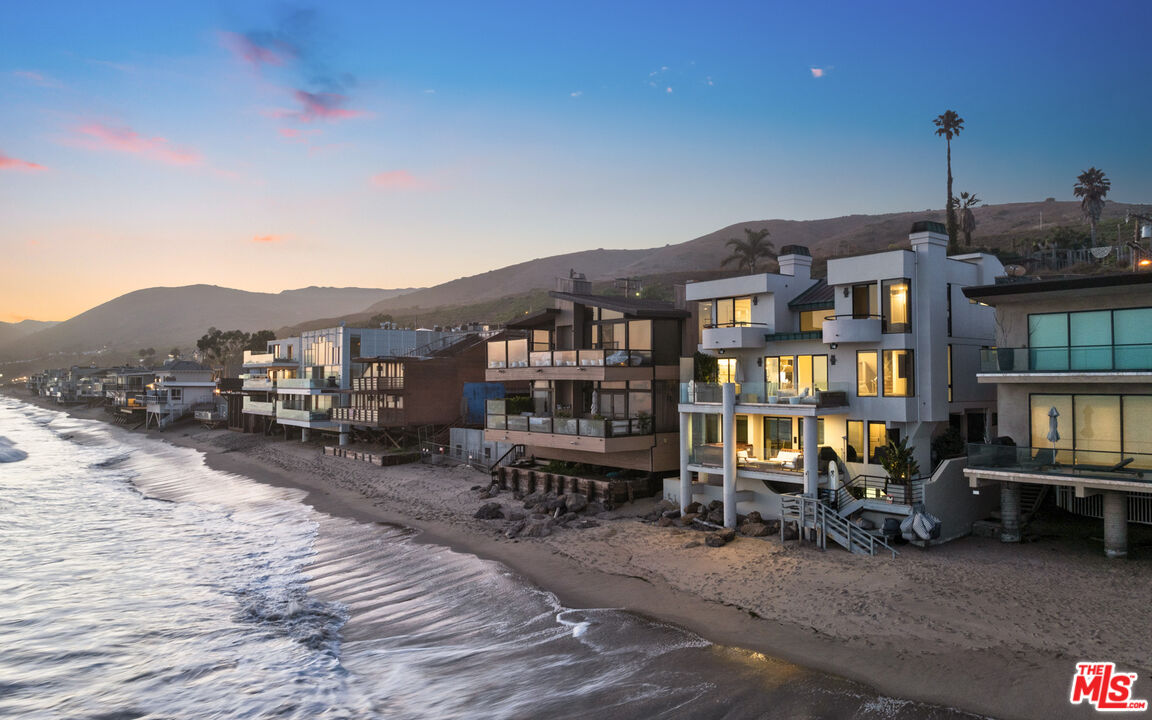 Property photo for 25252 Malibu Rd, Malibu, CA