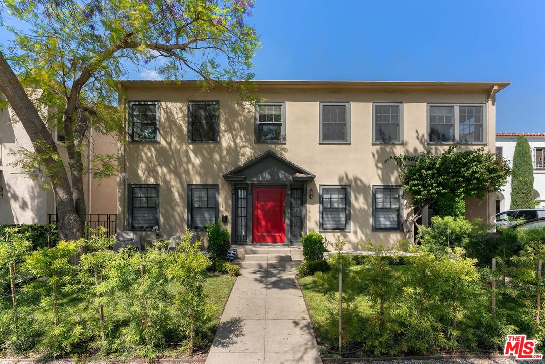 Property photo for 139 S Orange Dr, Los Angeles, CA