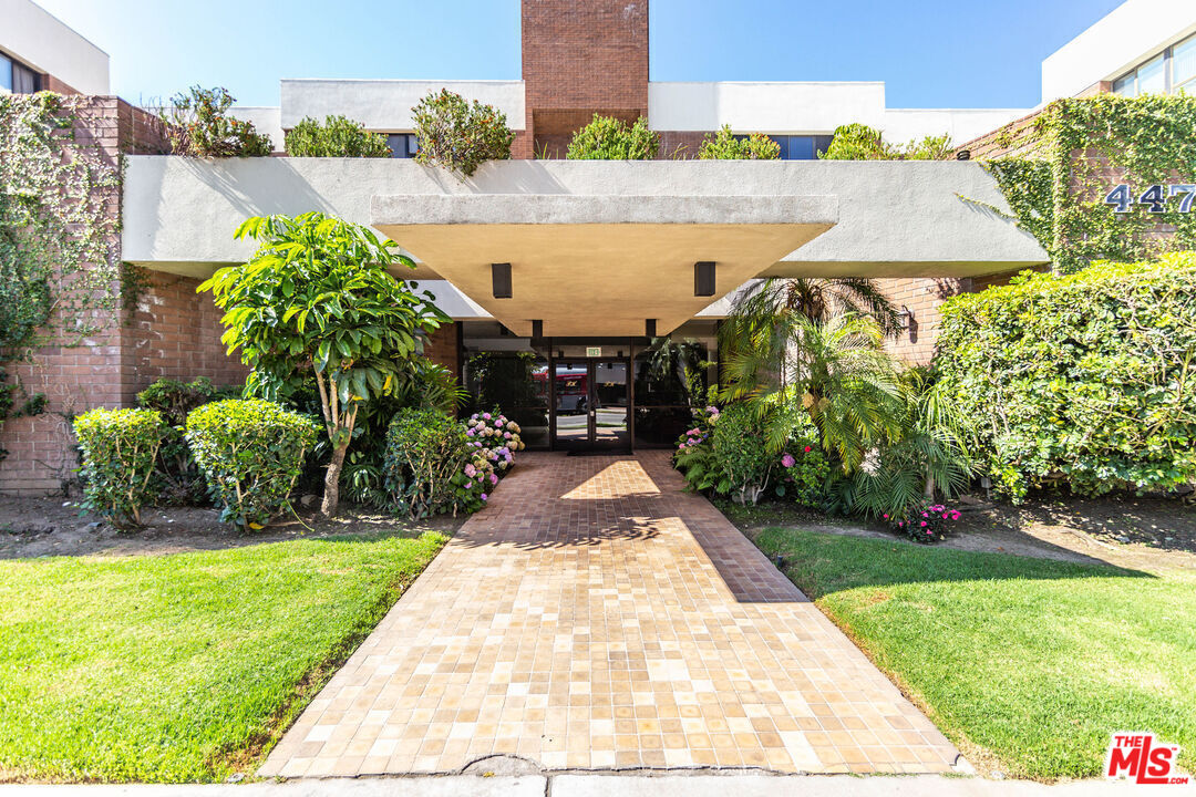 Property photo for 4477 Wilshire Blvd, #103, Los Angeles, CA