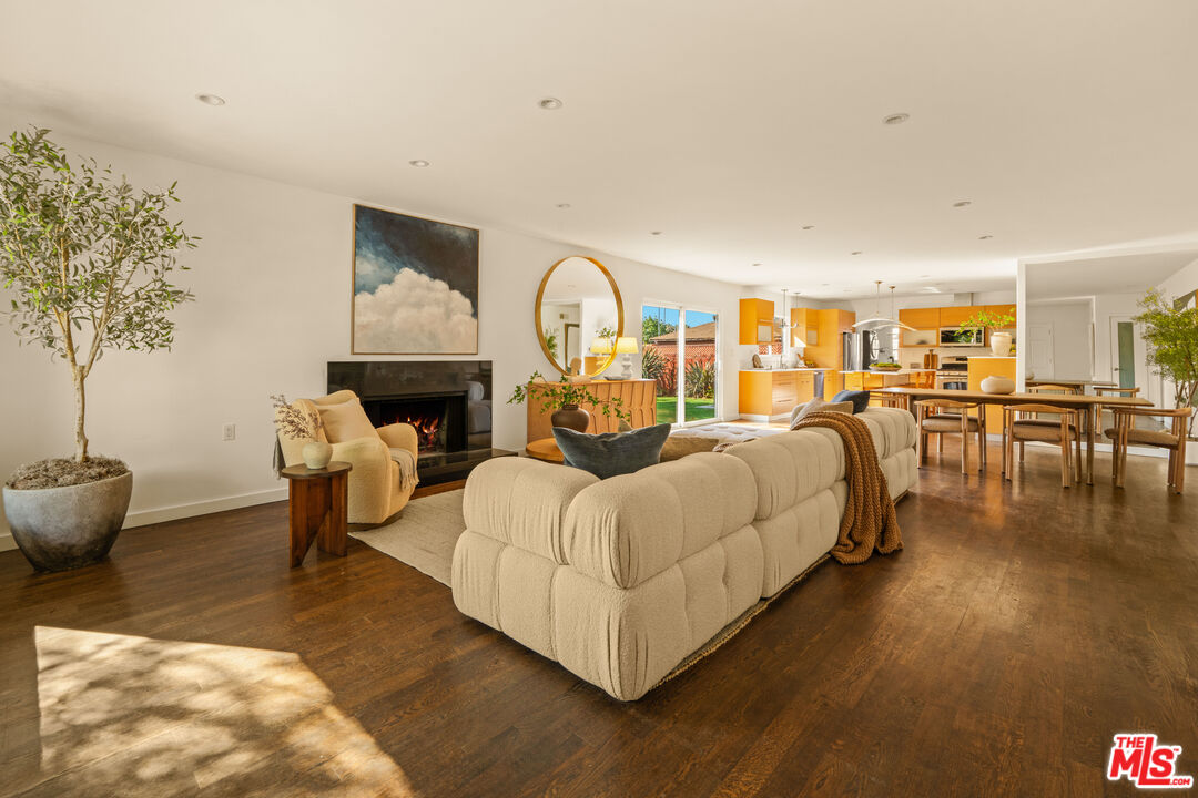 Property photo for 4225 Huntley Ave, Culver City, CA