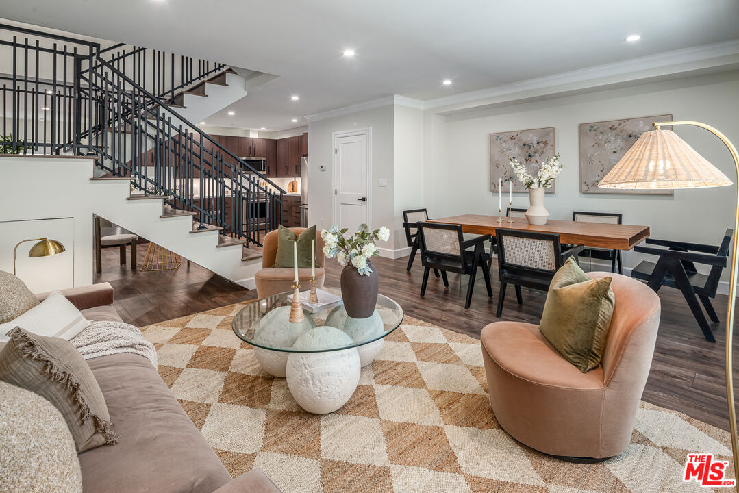 Property photo for 1147 N Beachwood, #5, Los Angeles, CA