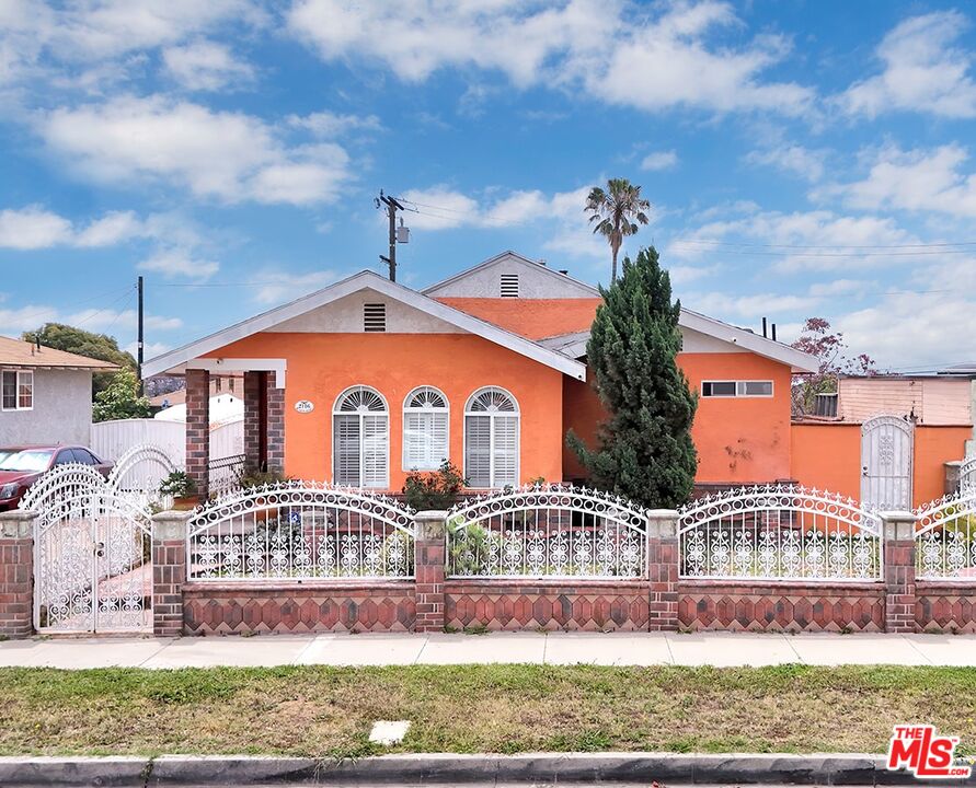 Property photo for 2116 W 107th St, Los Angeles, CA