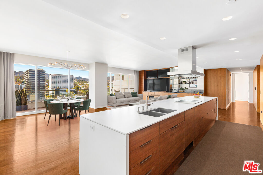 Property photo for 6250 Hollywood Blvd, #14D, Los Angeles, CA