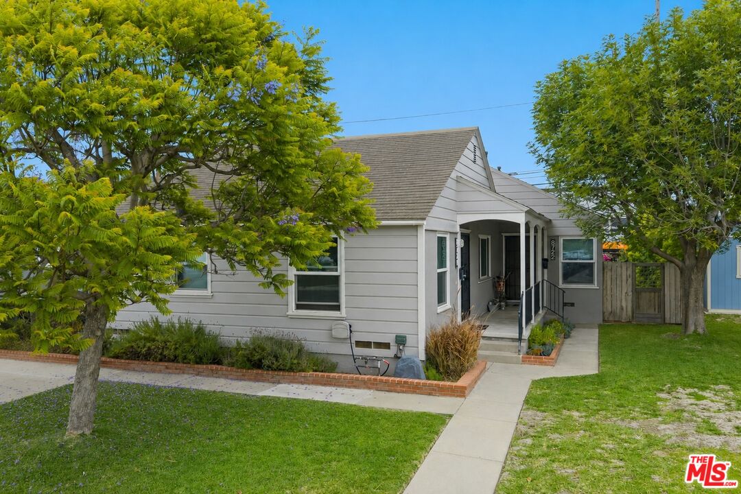 Property photo for 8720 El Manor Ave, Los Angeles, CA