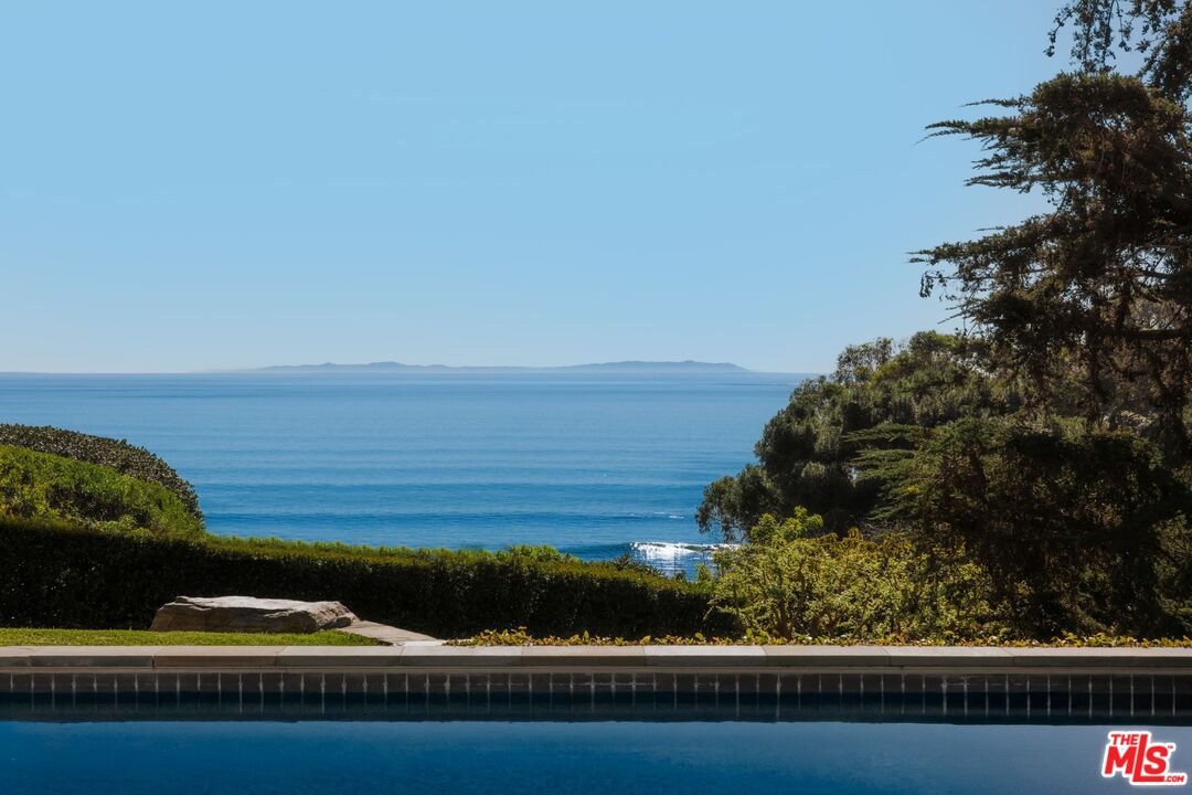Property photo for 6825 Zumirez Dr, Malibu, CA