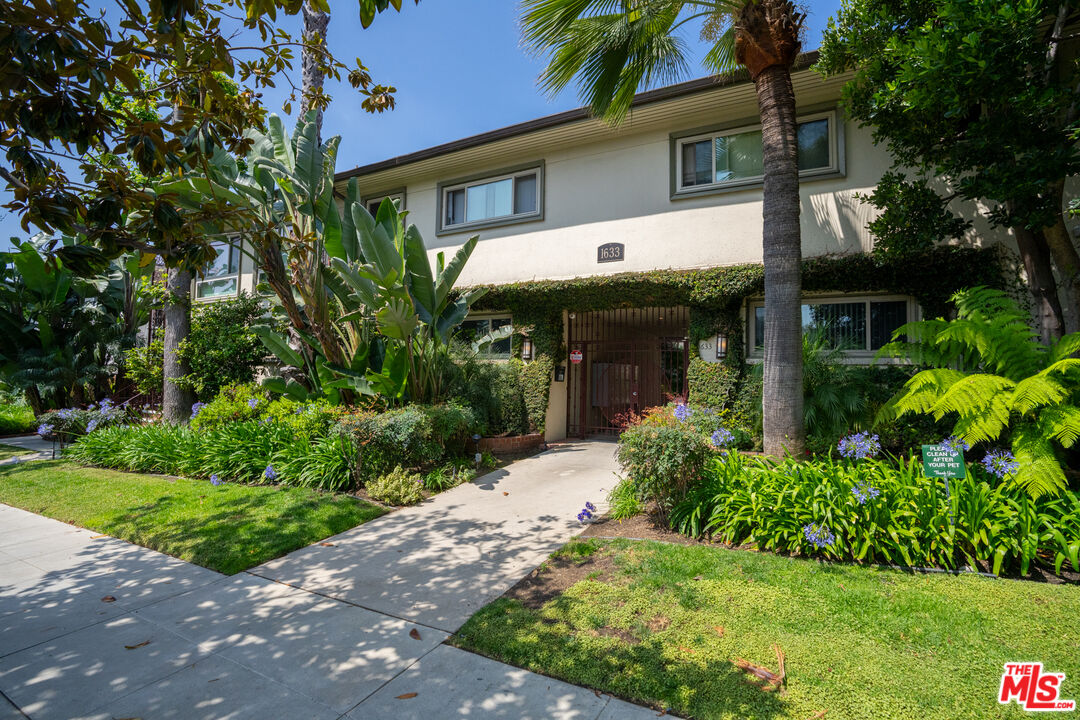 Property photo for 1633 N Laurel Ave, Los Angeles, CA