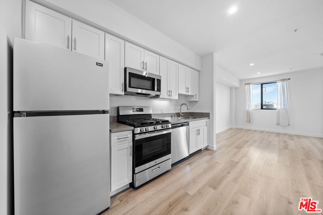 Property photo for 5612 Lexington Ave, #303, Los Angeles, CA