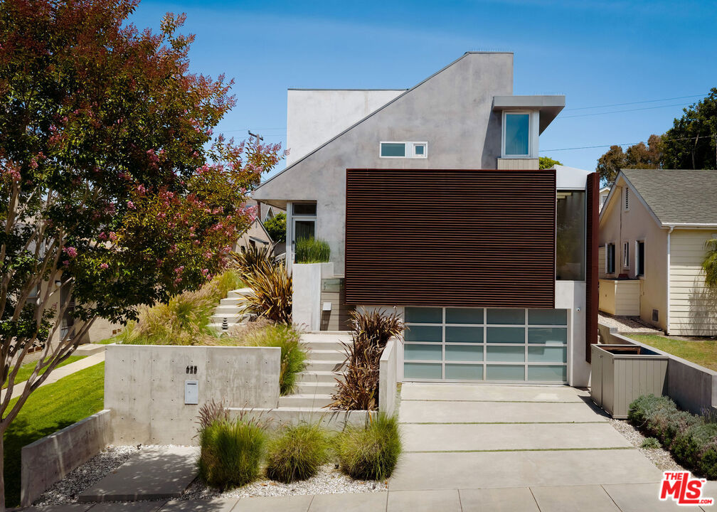 Property photo for 628 Penn St, El Segundo, CA