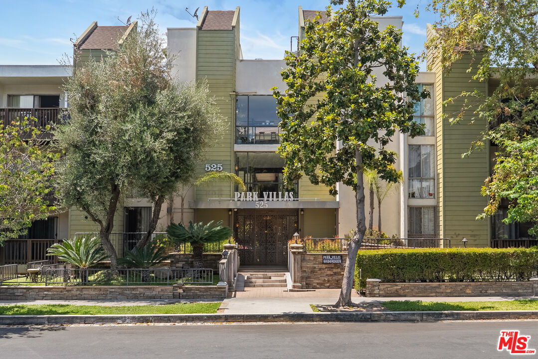 Property photo for 525 S Ardmore Ave, #107, Los Angeles, CA