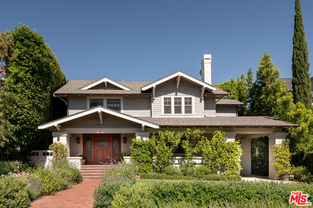 Property photo for 214 S Van Ness Ave, Los Angeles, CA