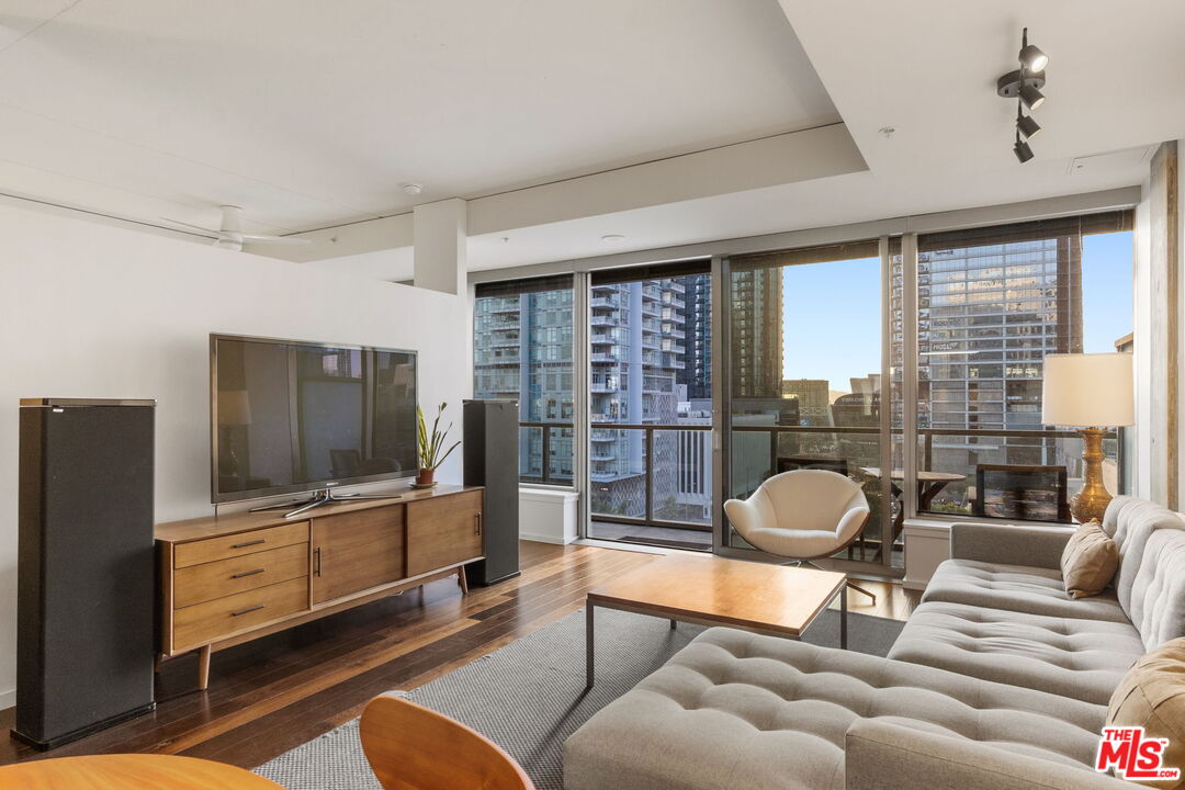Property photo for 1155 S Grand Ave, #808, Los Angeles, CA