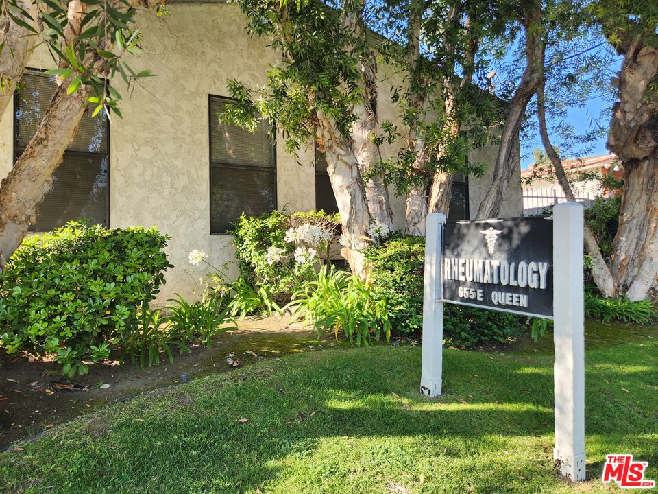 Property photo for 655 E Queen St, Inglewood, CA