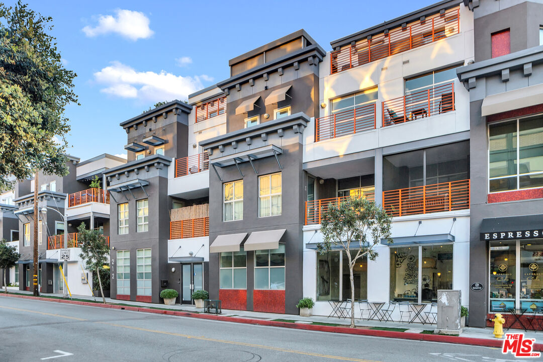 Property photo for 212 Marine St, #203, Santa Monica, CA