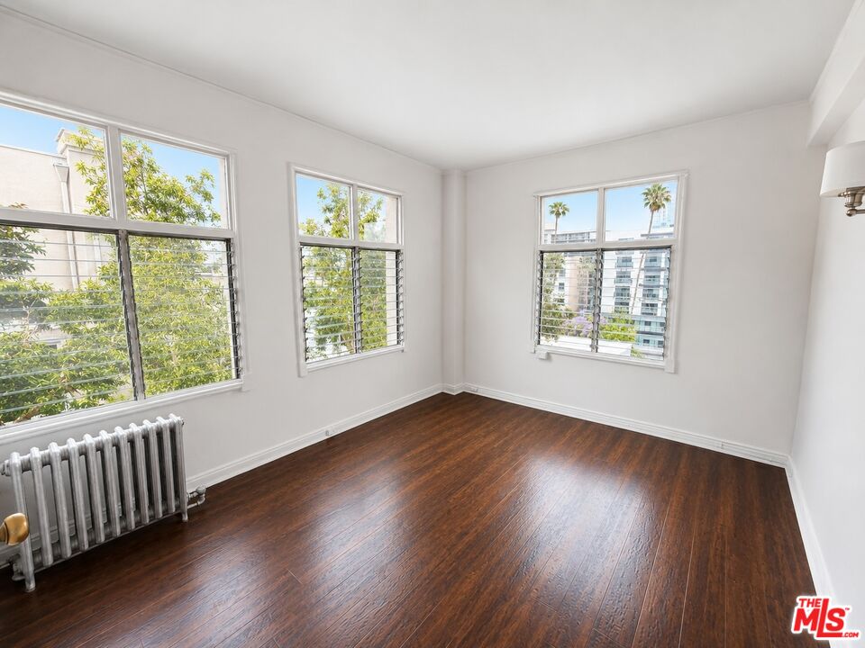 Property photo for 634 S Gramercy Pl, #607, Los Angeles, CA