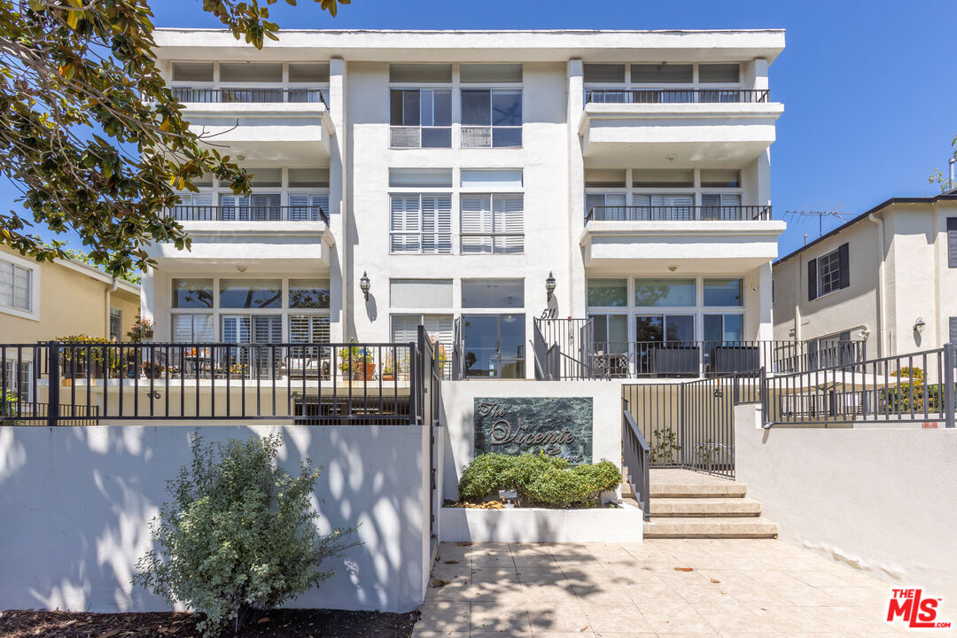 Property photo for 511 San Vicente Blvd, #204, Santa Monica, CA