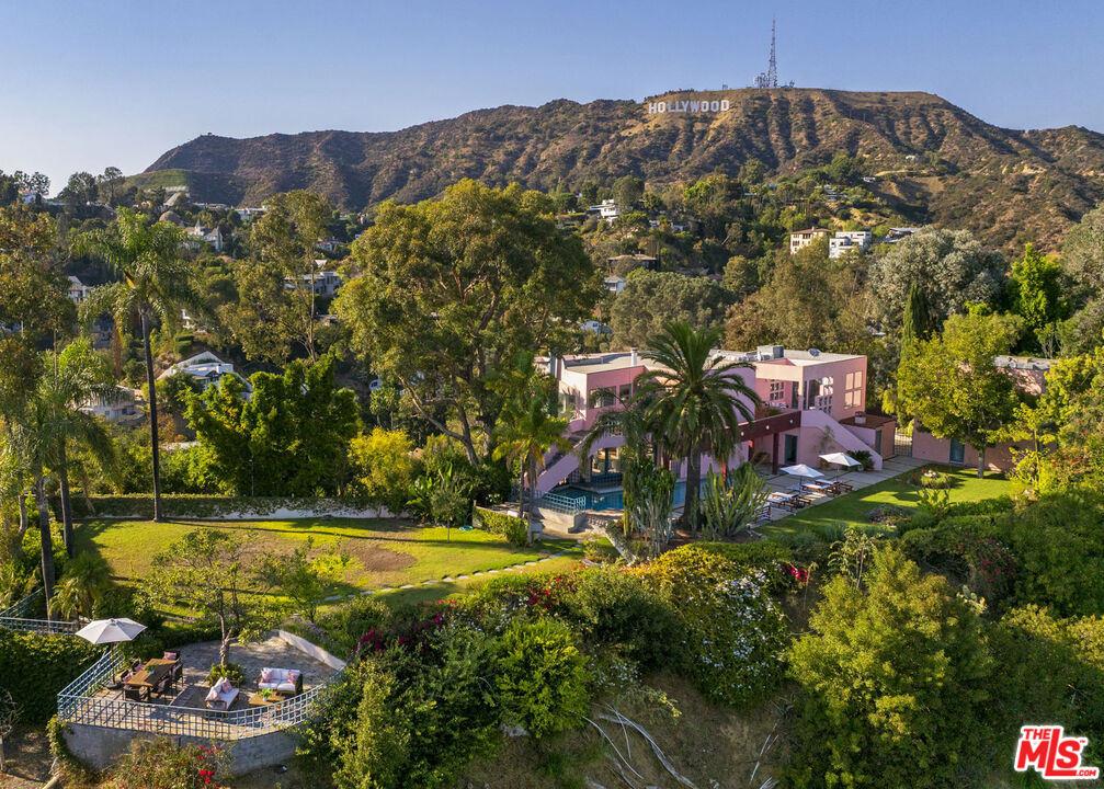 Property photo for 2980 Hollyridge Dr, Los Angeles, CA