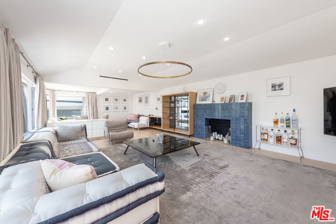 Property photo for 8501 Hedges Pl, Los Angeles, CA