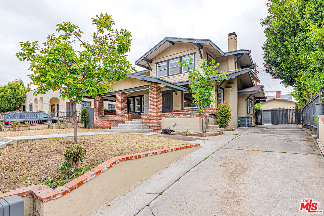 Property photo for 1044 S St Andrews Pl, Los Angeles, CA
