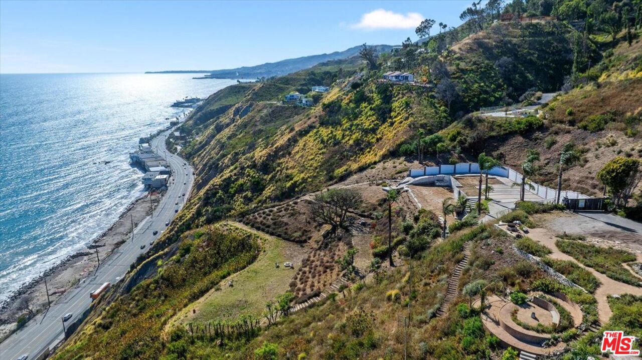 Property photo for 20542 Seaboard Rd, Malibu, CA