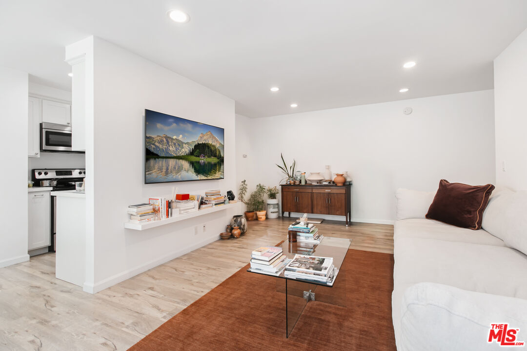Property photo for 525 N Sycamore Ave, #301, Los Angeles, CA